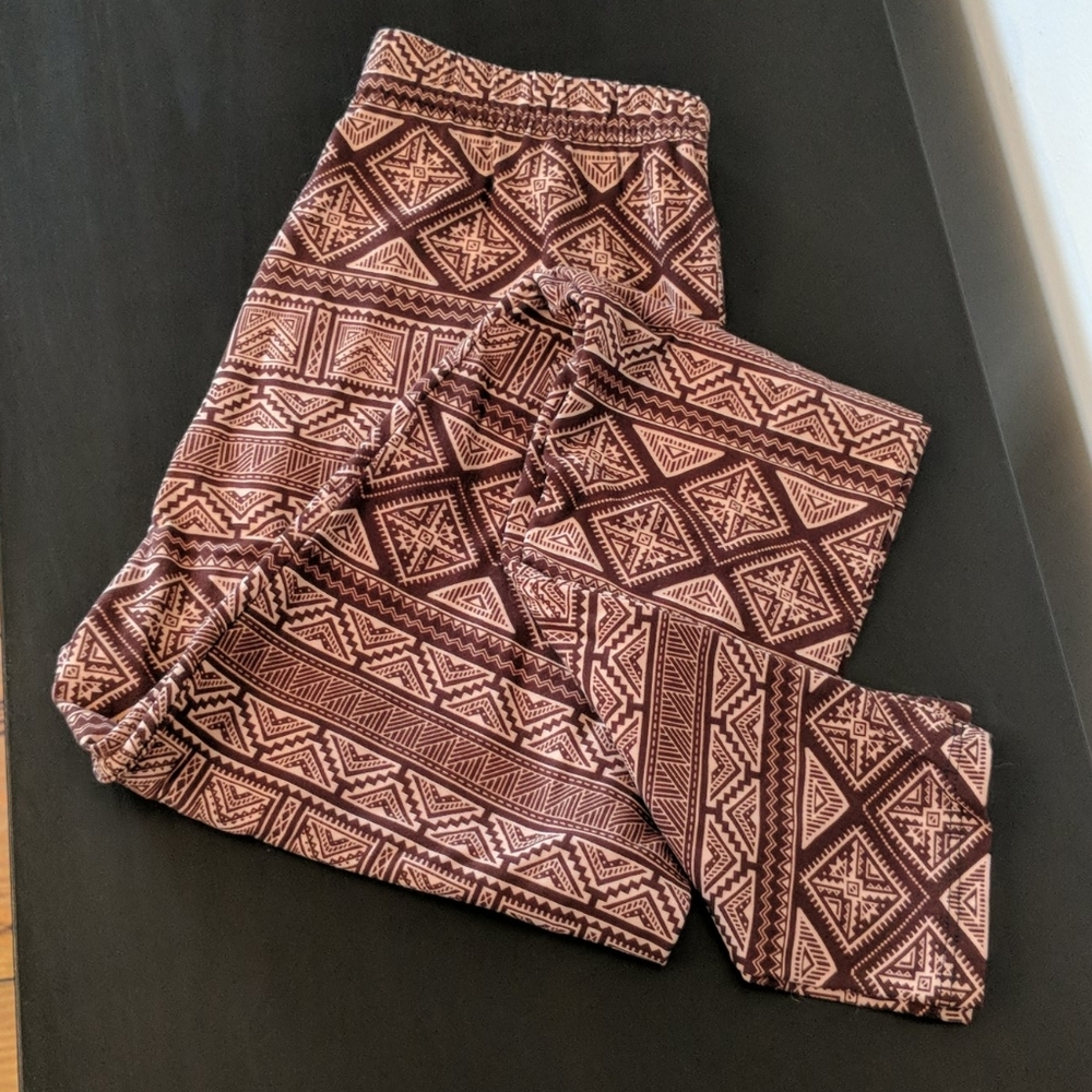 Agnes and Dora leggings
